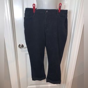 Levi Strauss Plus Black Jean Capri’s